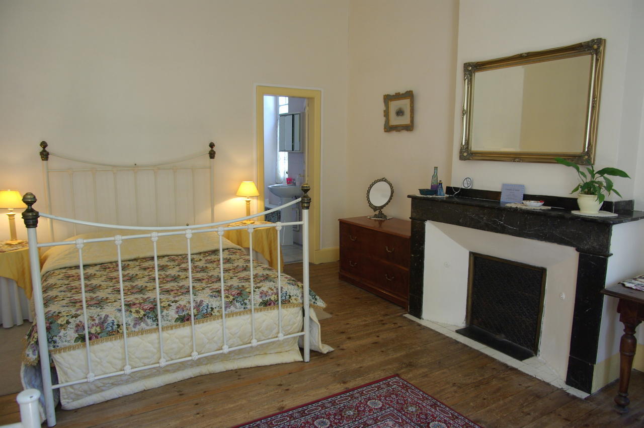 L'Impasse Du Temple Bed & Breakfast Leran Bilik gambar